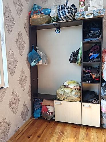 İşlənmiş, 2 qapılı, Qəhvəyi, Açılan, Künc dolab