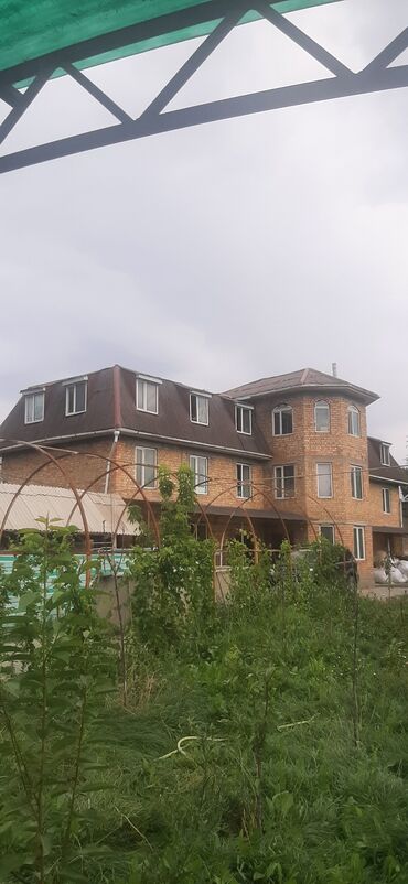 долгосрочная аренда домов церков: 500 м², 15 комнат