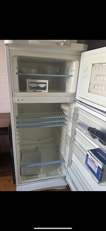 indesit soyuducu satilir: Indesit iki qapılı soyuducu - Üst kamera: ayrıca dondurucu bölmə — 2