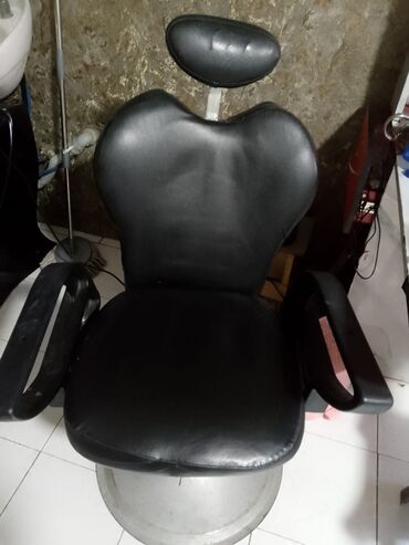 Salon, tibbi kreslolar: Salon kreslosu 170azn. Unvan bineqedi Nigaz