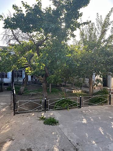 Продажа коттеджей и домов: Продается Дом!!! Иссык-куль г. Балыкчы 5 соток Большой дом,есть — 5