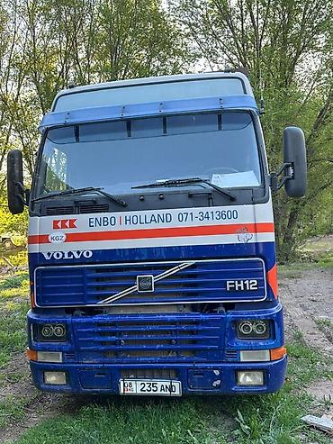 Грузовики: Грузовик, Volvo — 1