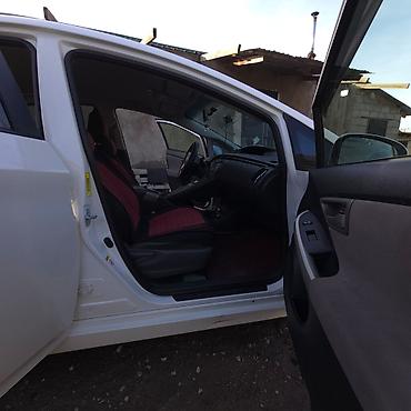 Toyota: Toyota Prius: 2012 г., 1.8 л, Вариатор, Гибрид, Хэтчбэк — 7