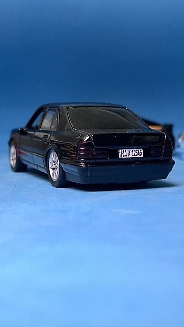 Искусство и коллекционирование: Məhsul: Qara rəngli klassik sedan avtomobilinin miqyaslı model maşını — 1