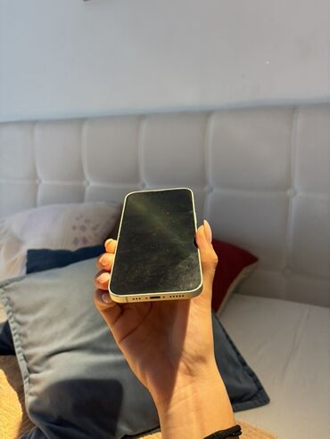 Apple iPhone: Apple iPhone iPhone 13, Bela, Face ID — 11