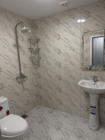 Uzunmüddətli kirayə mənzillər: GƏNCƏNİN TAM MƏRKƏZİNDƏXan baqinin yaninda-TƏLƏBƏ QİZIARA KİRAYE EV — 11