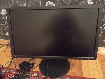 lenovo e700: Lenovo thinkvision, 23duym, zərə qədər problem yoxdur həm televizor