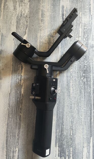 микро камера видеонаблюдения с передачей на телефон: Продаю стабилизатор DJI Ronin SC. Подходит для камер среднего размера