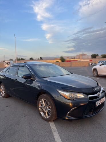 авто в аресте: Toyota Camry: 2017 г., 2.5 л, Вариатор, Бензин, Седан