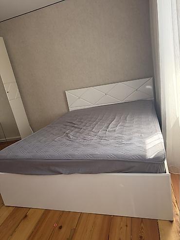 Мебель: Двуспальная кровать, Б/у, С матрасом, длина - 200 см — 2