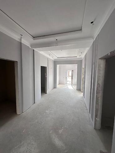 Продажа коттеджей и домов: 📍Расположение: р-н Киргизия-1 отличный 2-х этажный особняк + цоколь, + — 12