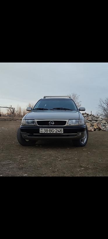 Opel: Opel Astra: 1.6 l | 1996 il 385600 km Universal — 1