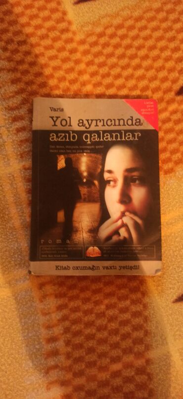санки со спинкой: Varis-in "Yol Ayricinda Azib Qalanlar" romani. cox maraqli menali