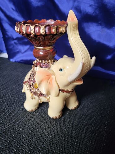 Figure: Figura, bоја - Šareno, Novo — 10