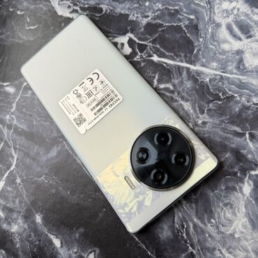 Tecno: Tecno Spark 20 Pro, Б/у, 256 ГБ, цвет - Белый, 1 SIM, 2 SIM, eSIM — 3