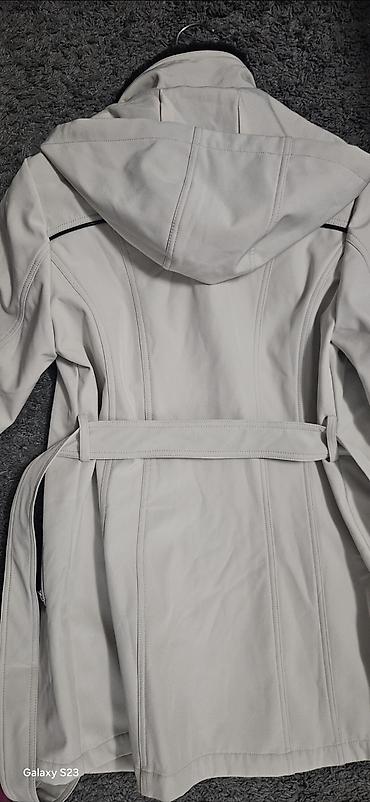kappa m: Nova Guess jakna za prelazni period s velicina bež boje, prelepa — 5