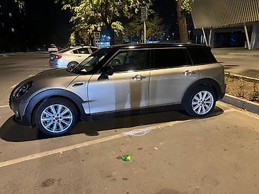 m4 g82: Mini Cooper Clubman: 2022 г., 1.5 л, Автомат, Бензин, Универсал — 3