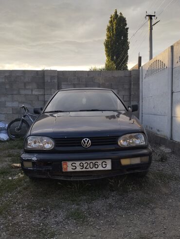 каропка 2108: Volkswagen Golf: 1994 г., 1.6 л, Механика, Бензин, Хетчбек