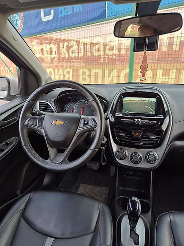 шеврале трекер: Chevrolet Spark: 2020 г., 1 л, Вариатор, Бензин, Хэтчбэк — 8