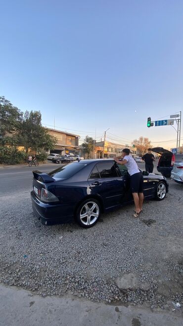 буровой техника: Toyota Altezza: 2004 г., 2 л, Автомат, Бензин, Седан