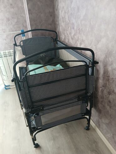 Oğlan və qız üçün, İşlənmiş, Dördbucaq, Beşik, Dəst ilə, Matras ilə, Yellənmə mexanizm ilə