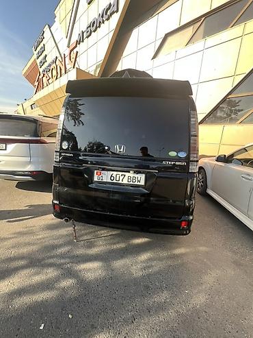 бензин сатам: Honda Stepwgn: 2005 г., 2 л, Автомат, Бензин, Вэн/Минивэн — 2