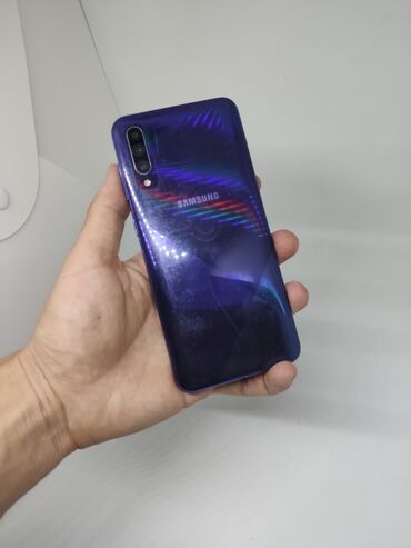 изогнутый экран: Samsung Galaxy A30s, Б/у, цвет - Фиолетовый, 2 SIM