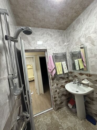 Uzunmüddətli kirayə evlər: 75 kv. m, 3 otaqlı, Kanalizasiya, Kombi, İşıq -da lalafo.az — 17 Uzunmüddətli kirayə evlər: 75 kv. m, 3 otaqlı, Kanalizasiya, Kombi, İşıq — 17