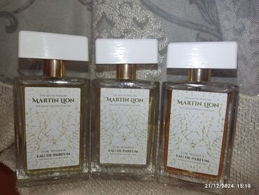 Ətriyyat: Martın Lion ətirli eyni qablaşma fərqli qoxu narcisso Rodriguez