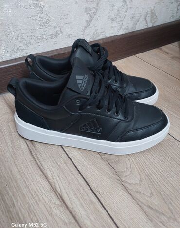 купить золотые часы бу: ДА АКТУАЛЬНО !!! Кроссовки adidas оригинал !!!! Р40/ 40,5 Состояние