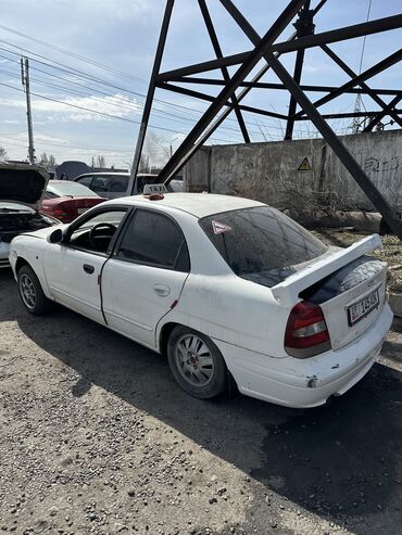 Daewoo: Daewoo Nubira: 2003 г., 1.5 л, Автомат, Бензин, Седан