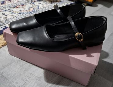 обувь жорданы: Балетки заказала из Турции, одевала только раз, состояние отличное