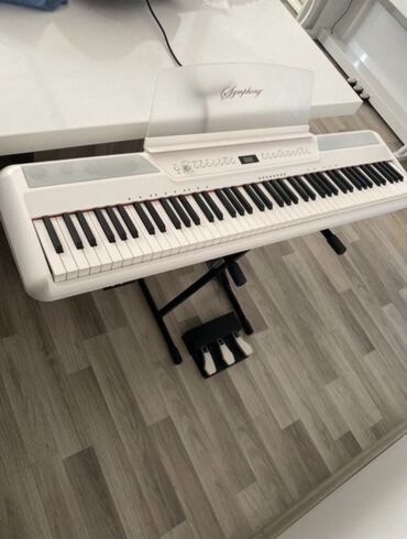 yamaha синтезатор: Symphony elektron piano Bluetoothla idarə olunma funksiyası möccuddur