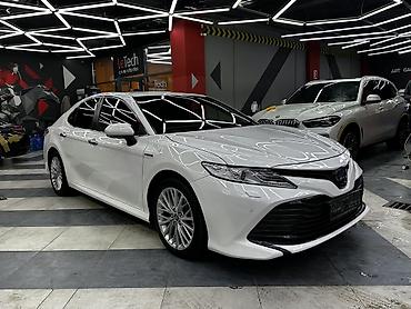 Toyota: Toyota Camry: 2019 г., 2.5 л, Вариатор, Гибрид, Седан — 3