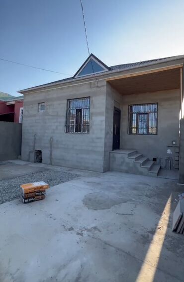 Həyət evləri və villaların satışı: Binəqədi qəs. 4 otaqlı, 120 kv. m, Yeni təmirli — 25