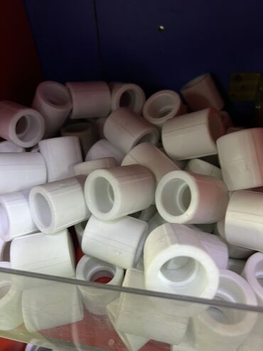 фитинги для пластиковых труб: Муфта, Материалы: Пластик