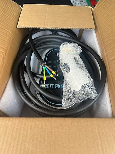 changan adaptor: EV şarj qurğusu (divar tipli)
Changan adaptrı — 1