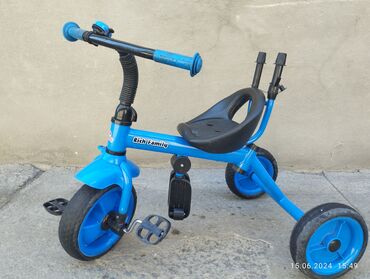детский велосипед skillmax: Детский велосипед, 3-колесный, Другой бренд, 1 - 3 года, Б/у