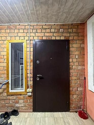 Продажа коттеджей и домов: Уй сатылат кочкор айылында Мал жаккан жери бар 2 этаж чоп жыйнаган — 32