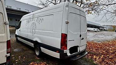 искутер: Mercedes-Benz Sprinter грузовой фургон, длинная база и высокий крыша — 4
