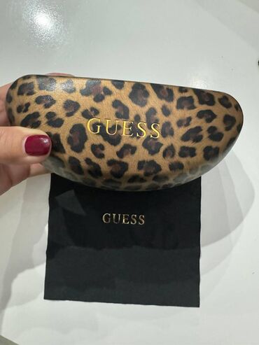 crocs aksesoari: Guess