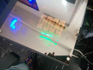 Desktop računari i radne stanice: I7 Gejmer vrhunska mašina 30 giga ram-Vrhunska visokokvalitetna — 7