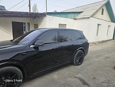 Lixiang: Lixiang L8: 2022 г., 1.5 л, Автомат, Электромобиль, Кроссовер — 2