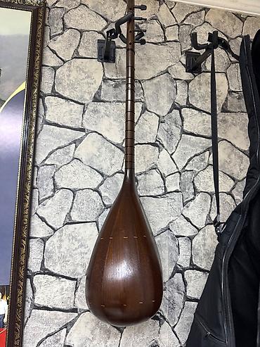 Саз: Saz Xudu saz evindədir.Bilənlər bilirki burdan necə sazlar çıxır.Sazın — 2