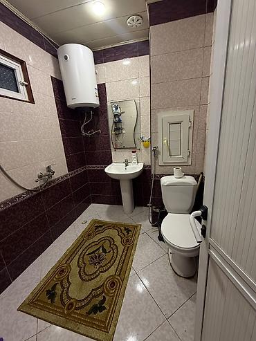 goranboyda ev satilir: Bakı, 7-ci mikrorayon, 2 otaqlı, Köhnə tikili, m. Azadlıq Prospekti, 50 kv. m — 4