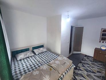 1 bedroom: Комната для проживания - Вместимость: до 3–4 гостей (двуспальная — 3
