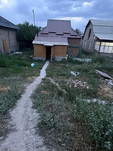продаю дом дордой 1: Продаётся небольшой жилой дом с участком. Под бизнес. Дордой-1 — 2