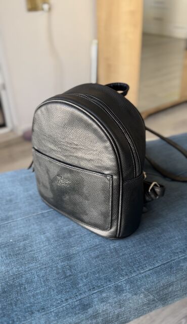 Rukzaklar: Əlaqə WhatsApp — 5