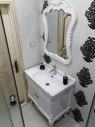 Uzunmüddətli kirayə mənzillər: Razində Aygün mollun yanı 14 mərtəbəli binanın 8-ci mərtəbəsi ümumi — 16