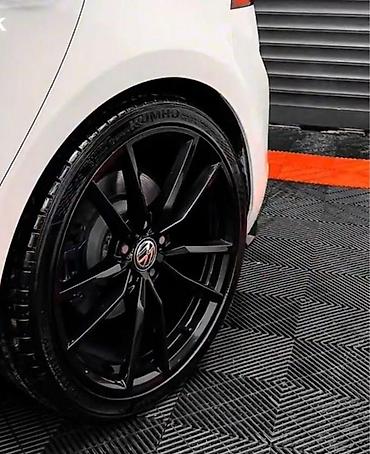 golf passat: Pretoria R19 Golf R 7.5 zavod diskləri, 19” x 8J ölçü, 5x112 bolt — 1